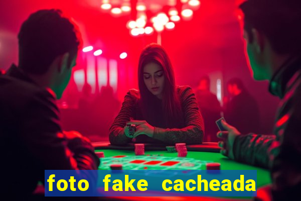 foto fake cacheada no espelho